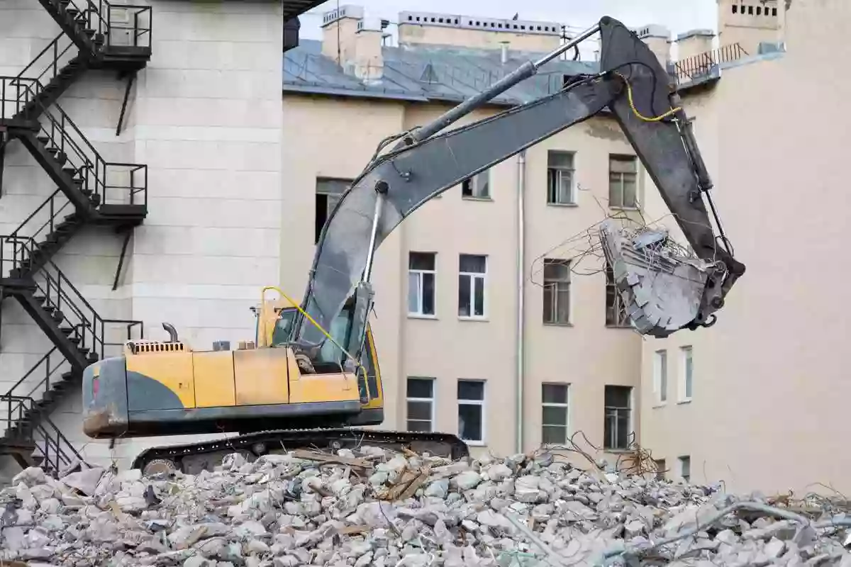 Búracie práce - demolácia budov v Bratislavskom kraji
